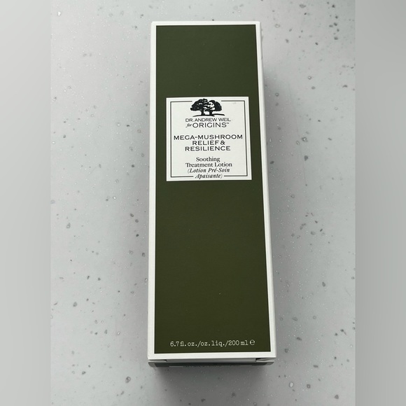 New ORIGINS Mega-Mushroom Relief & Resilience 200ml Soothing Treatment Lotion - Picture 2 of 9